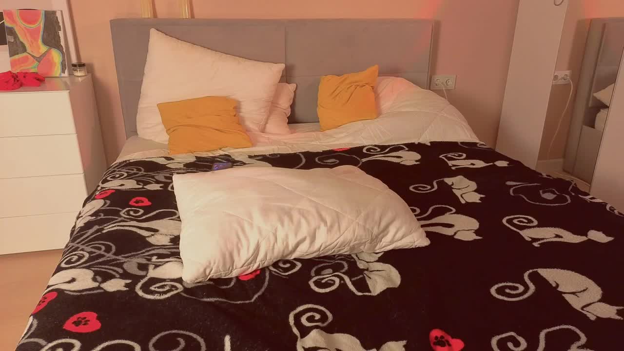 mili-milash Live Sex March 16, 2026