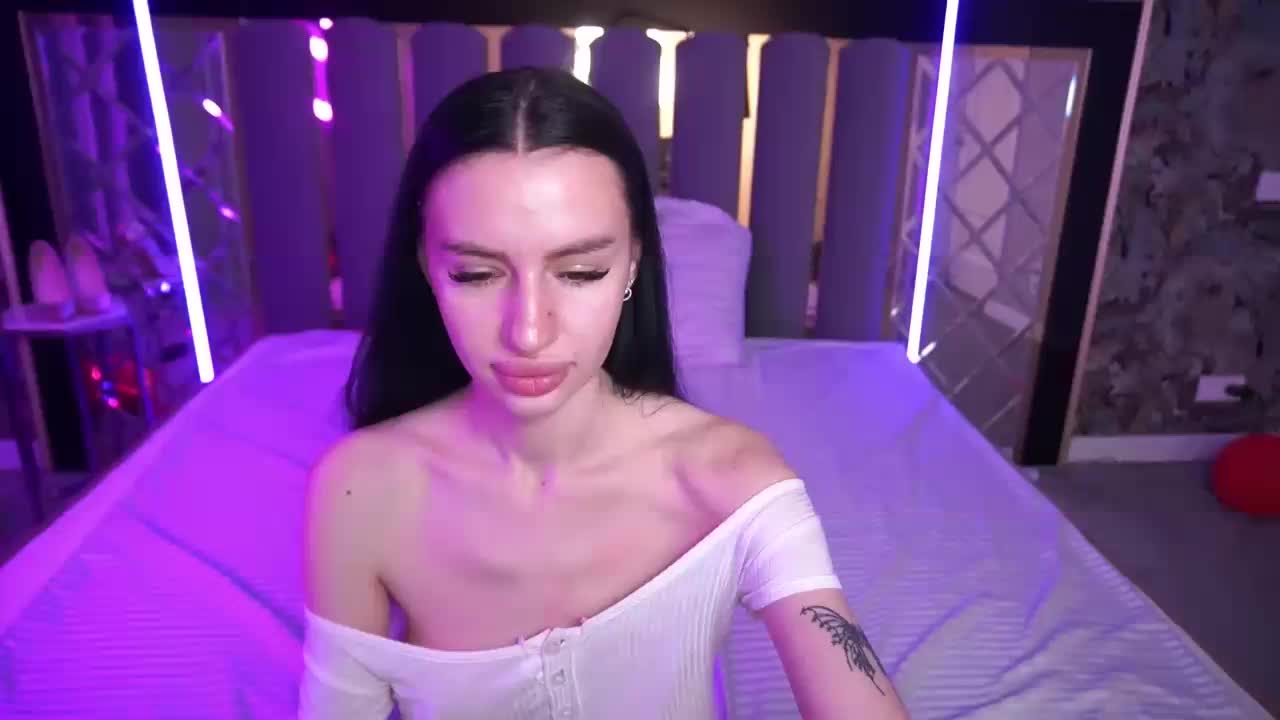 SnowWhiteee Live Sex March 16, 2026