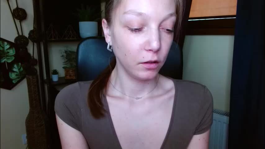 emilly_xkiss Live Sex March 16, 2026