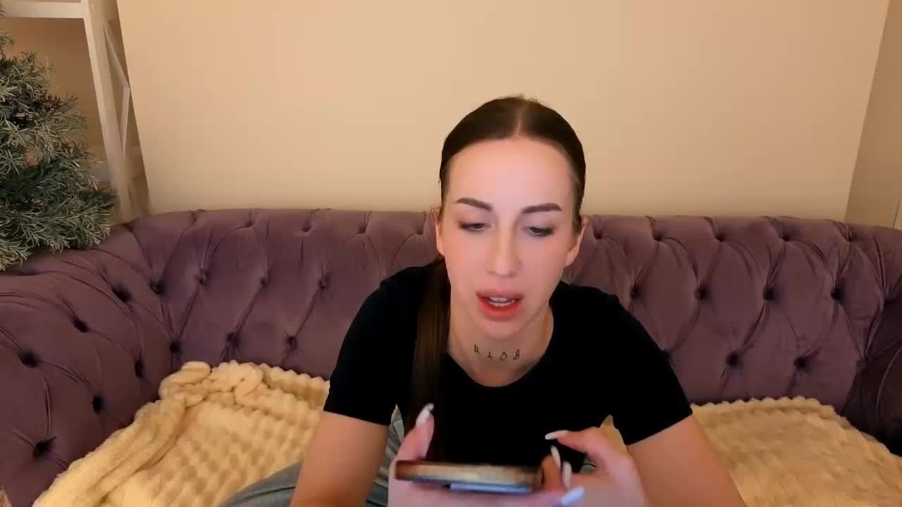 IsabelleDior Live Sex March 16, 2026