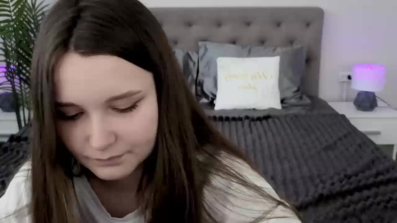 MagikPeachh Live Sex March 17, 2026