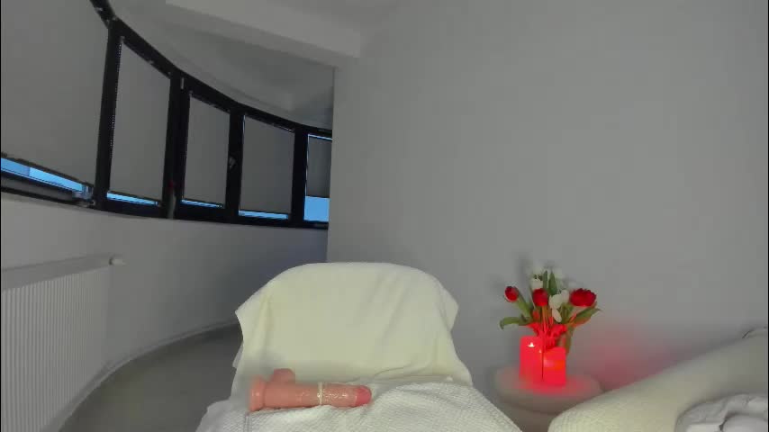 bella_hot77 Live Sex March 17, 2026