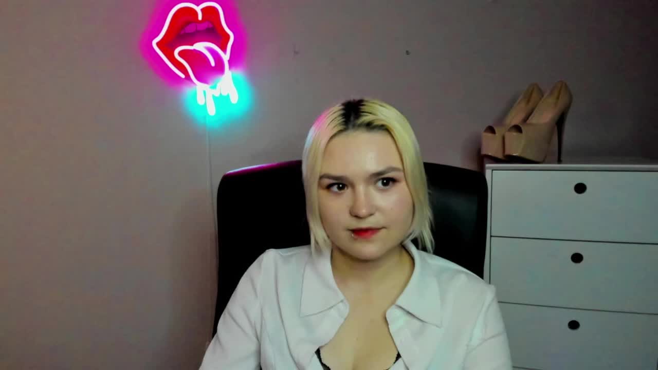 SweetLilyxo Live Sex March 17, 2026