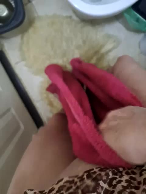 qwerty1975-1 Live Sex March 17, 2026