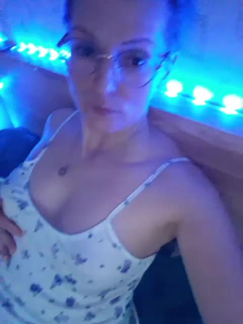 Valkiriyas Live Sex March 17, 2026