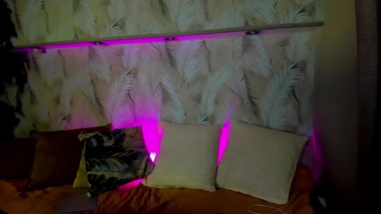 Ellen-Hops Live Sex March 17, 2026