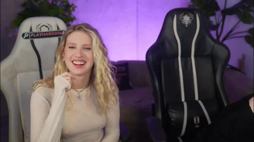 bright_diamonds_054 Live Sex March 17, 2026