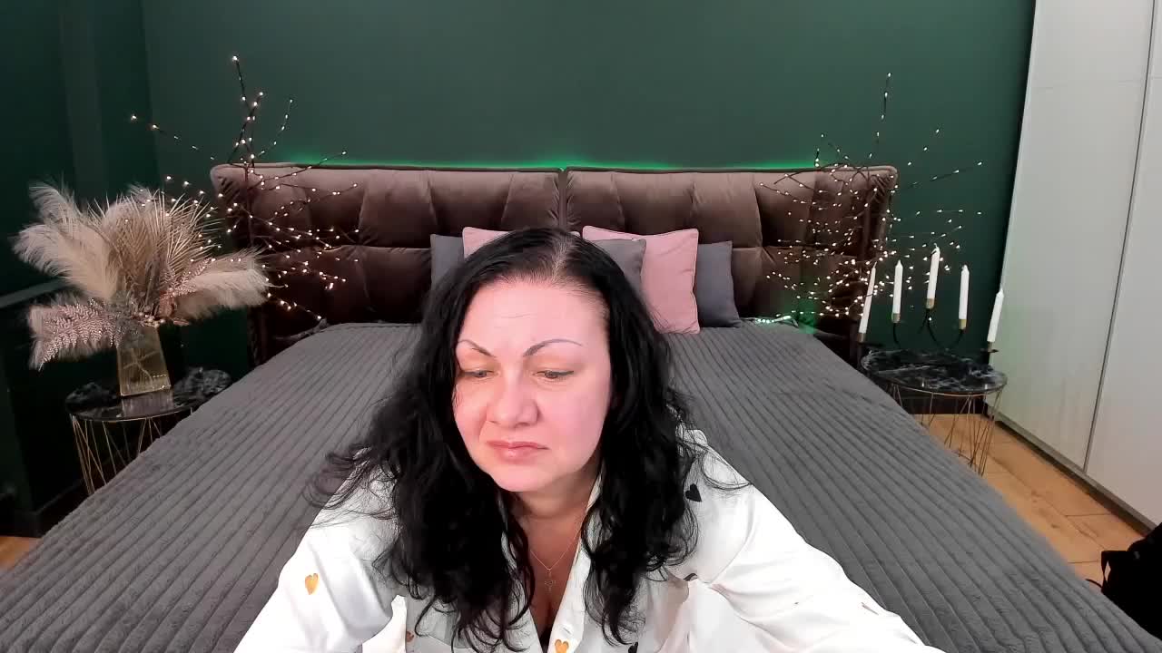 IrissMoon Live Sex March 17, 2026