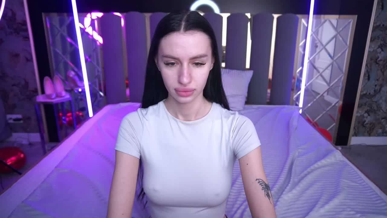 SnowWhiteee Live Sex March 17, 2026