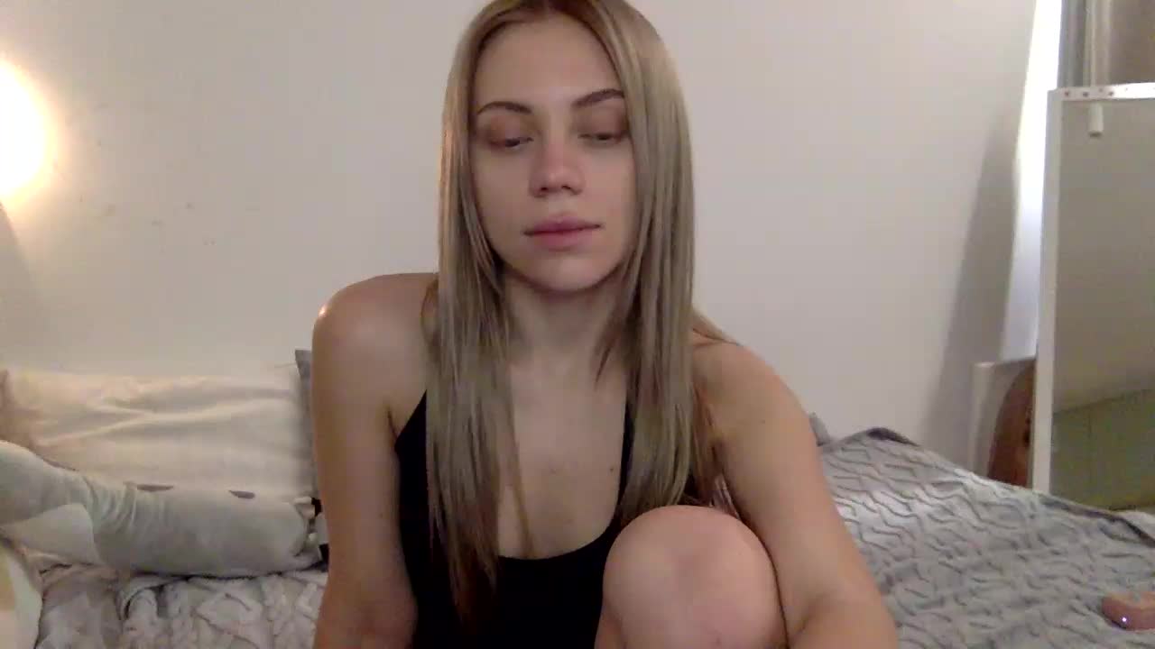 krazyBitch Live Sex March 17, 2026