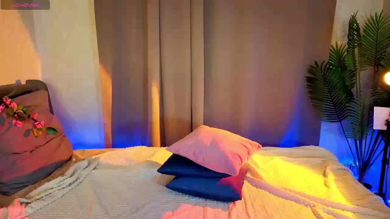 JennieHunter Live Sex March 18, 2026