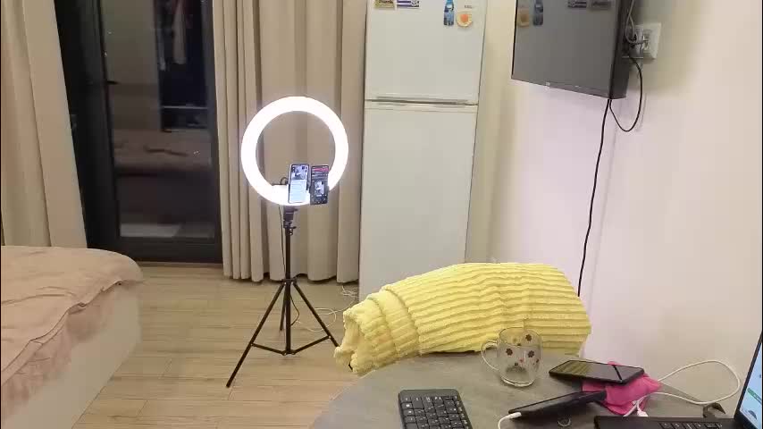 best_ass2000 Live Sex March 18, 2026