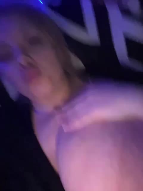 RobinLili Live Sex March 18, 2026
