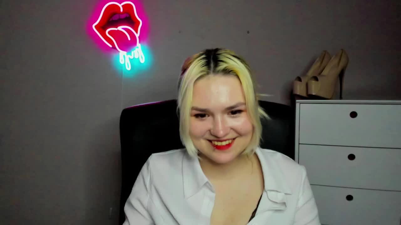 SweetLilyxo Live Sex March 18, 2026