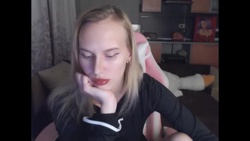 elsa_shine Live Sex March 18, 2026