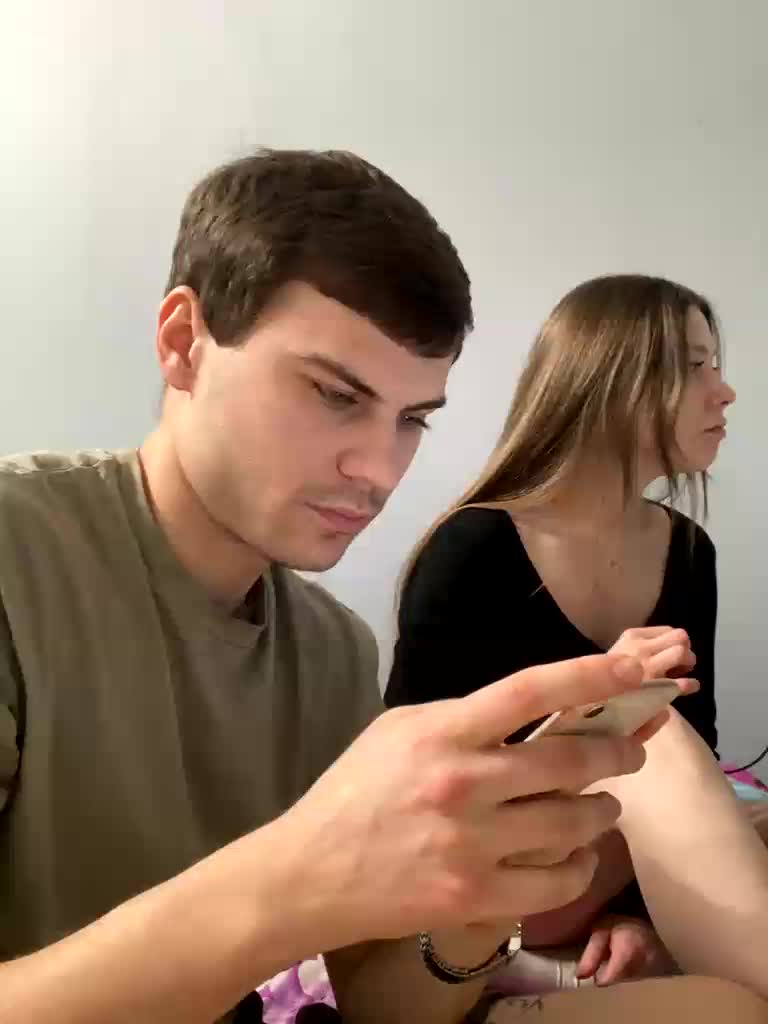 -SweetCouple-1 Live Sex March 18, 2026