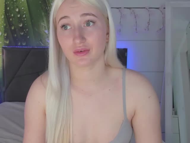 HollyTaillor Live Sex March 18, 2026