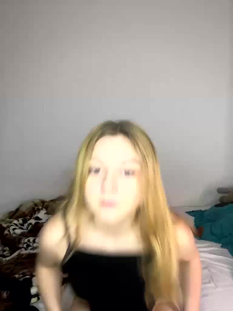 VixyVee Live Sex March 18, 2026