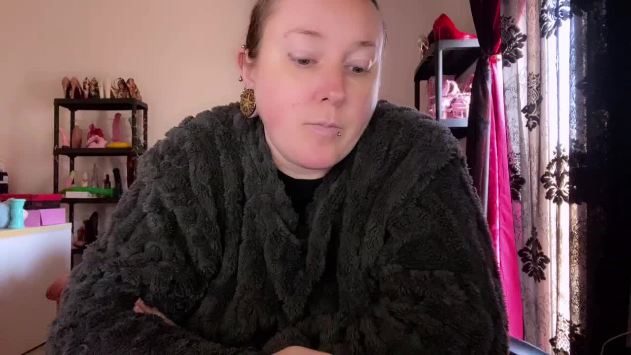 NylonQueen Live Sex March 19, 2026