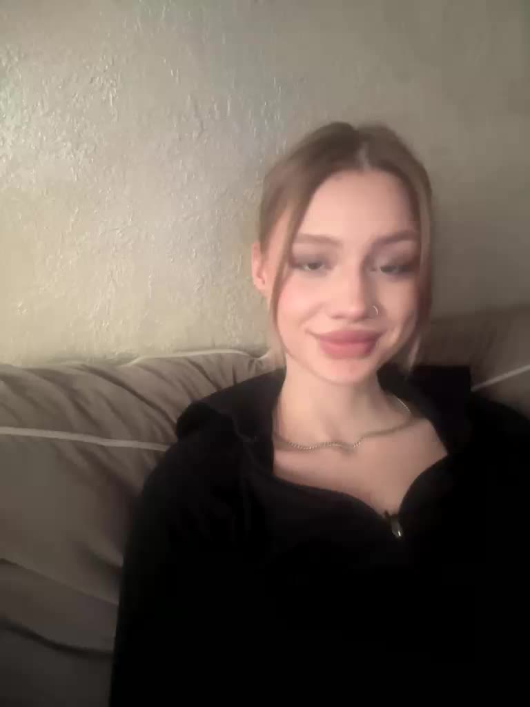 RealLinaaa Live Sex March 19, 2026