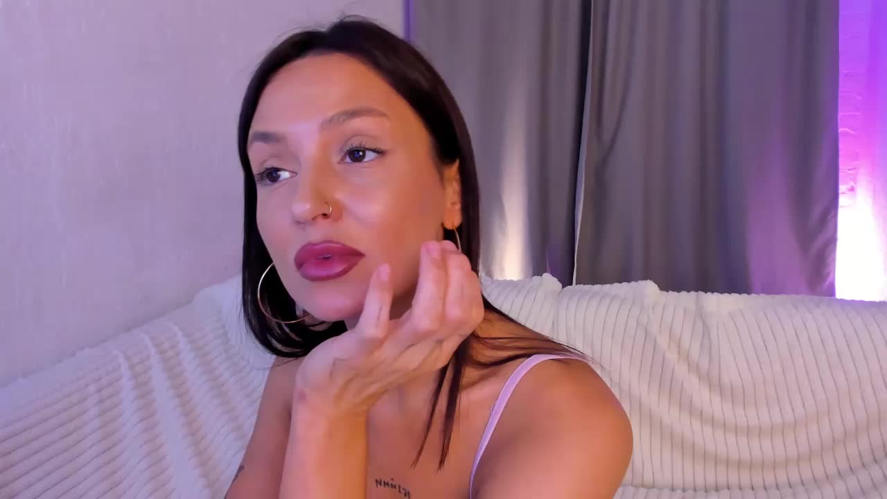 NailaWhisper Live Sex March 19, 2026