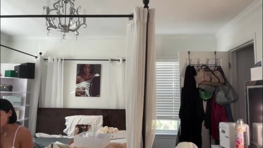 adriannarodriguez Live Sex March 19, 2026