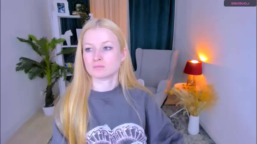 laly_peach Live Sex March 20, 2026