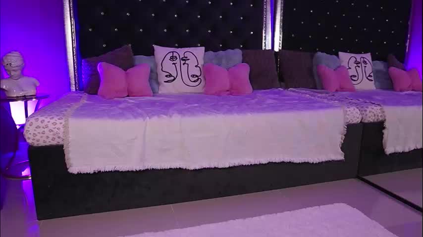 alexxisrae Live Sex March 21, 2026