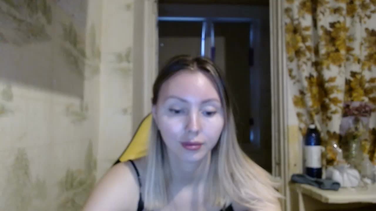 AliceSmiles Live Sex March 22, 2026