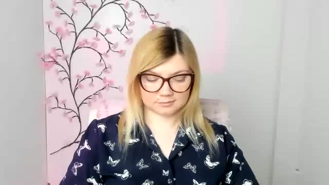 molly_moree Live Sex March 22, 2026