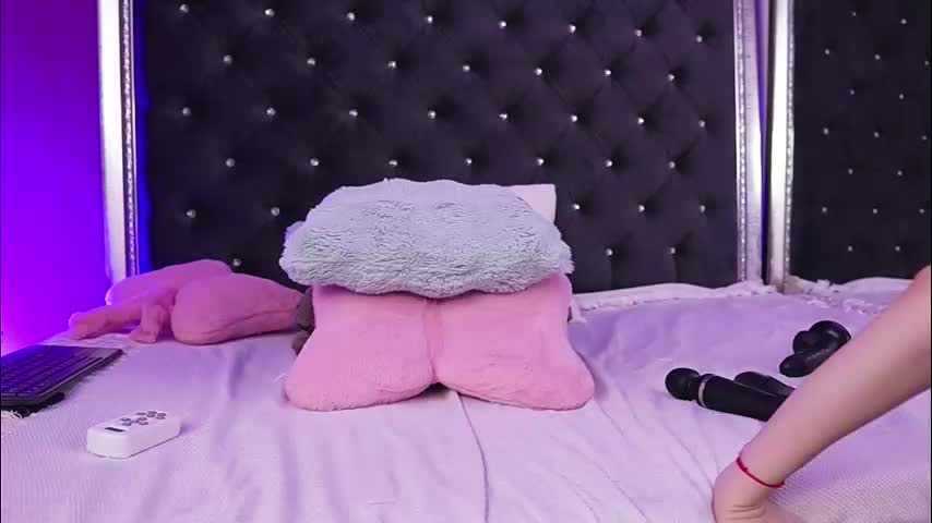 alexxisrae Live Sex March 22, 2026
