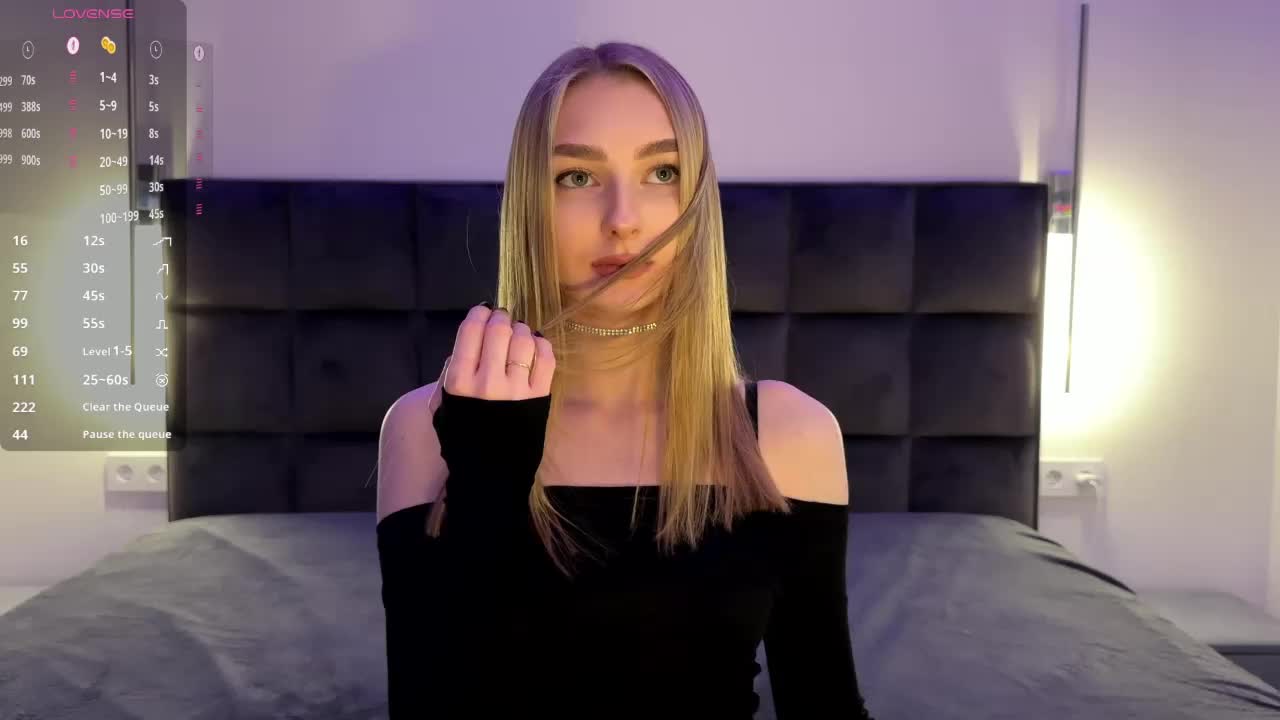 DiamondLily Live Sex March 23, 2026