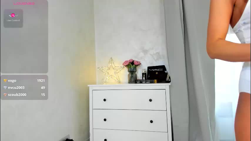 selena_reeves Live Sex March 23, 2026