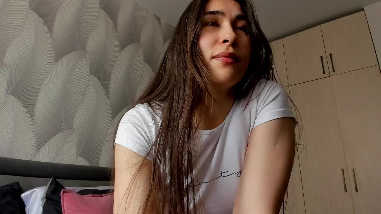 Bambiiiii Live Sex March 23, 2026