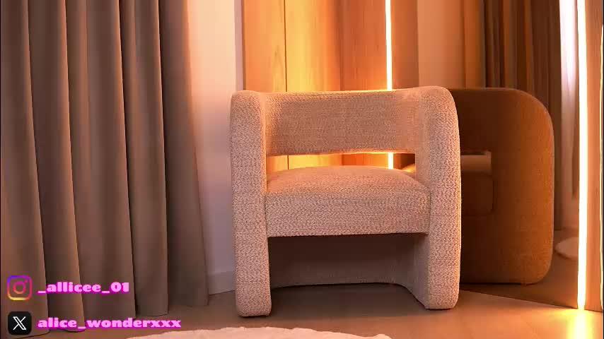 vanessasimon Live Sex March 24, 2026