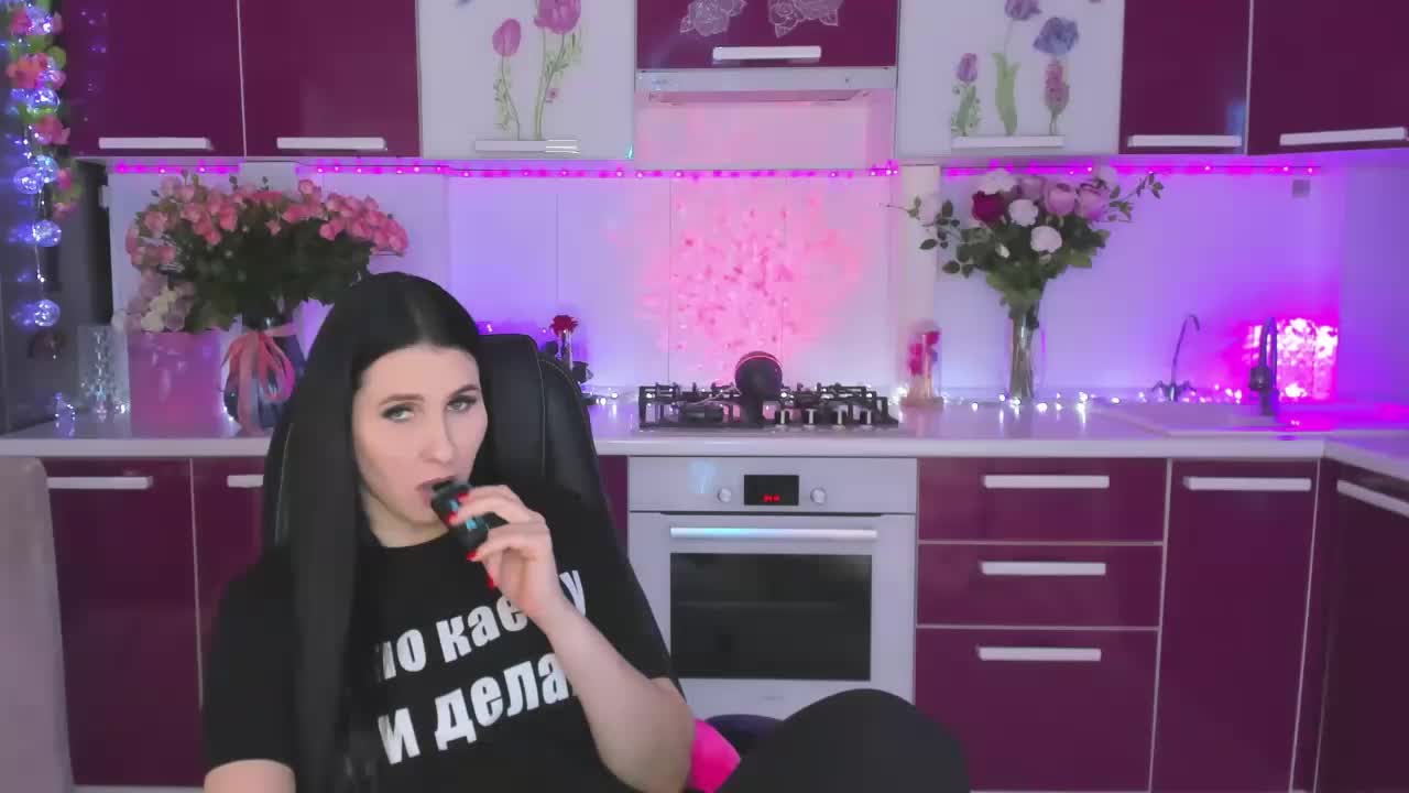Olivija2020 Live Sex March 24, 2026