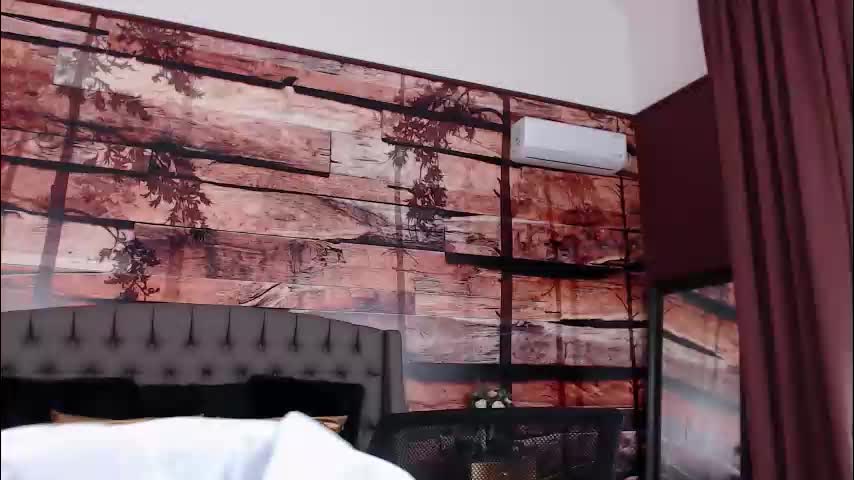 natalie_bitton Live Sex March 25, 2026