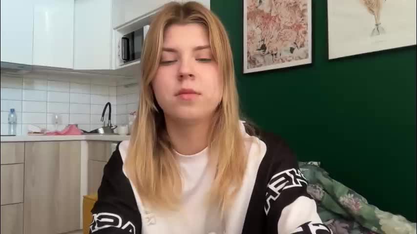 _kirieshka Live Sex March 25, 2026
