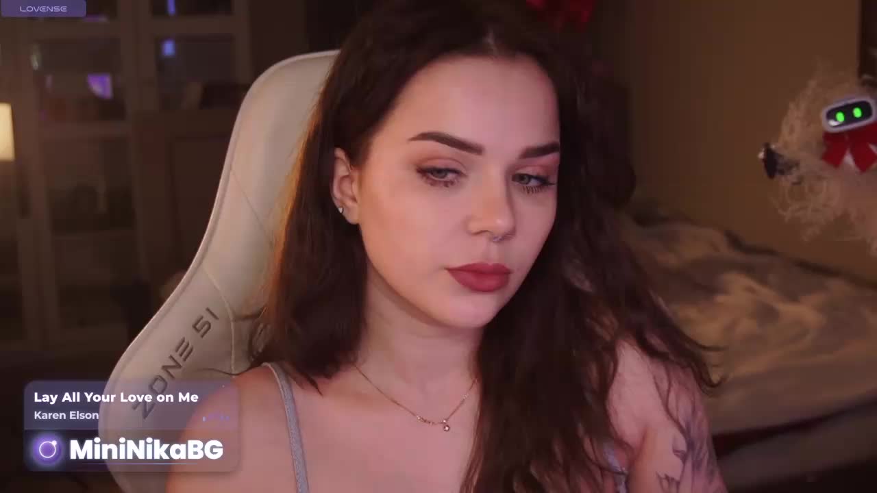MiniNika Live Sex March 25, 2026