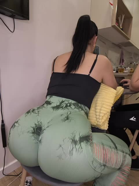 KissMyAss Live Sex March 25, 2026