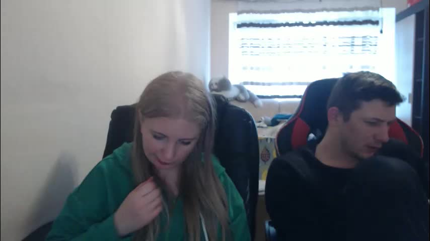 jenisandpeter Live Sex March 25, 2026