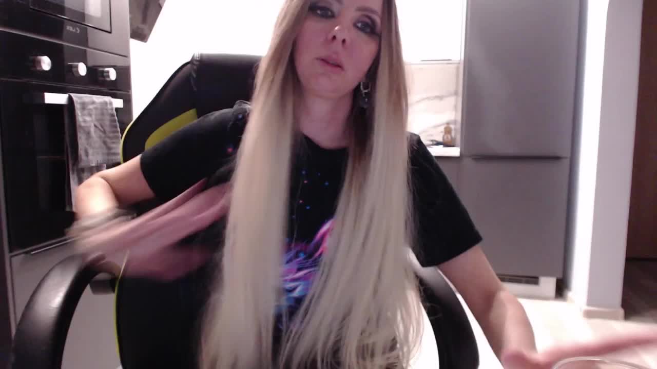 blondalina Live Sex March 25, 2026