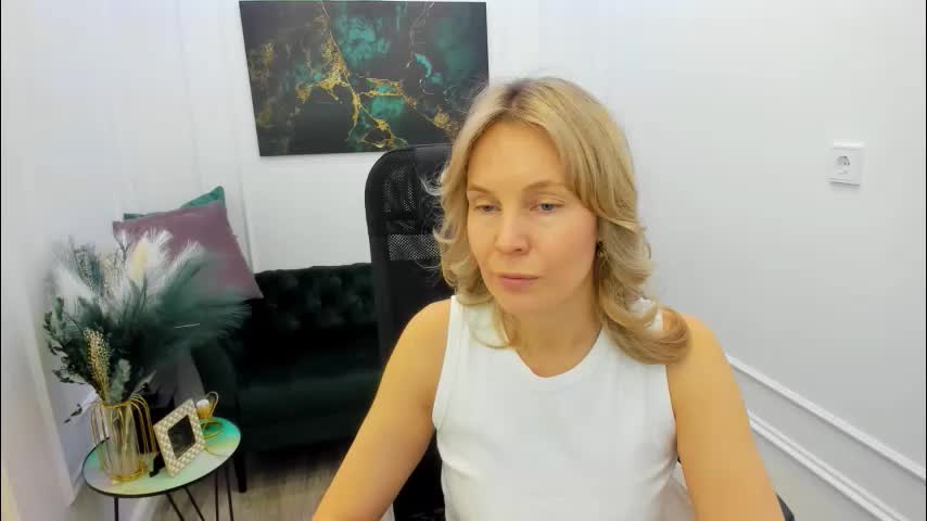 vivianlirei Live Sex March 26, 2026