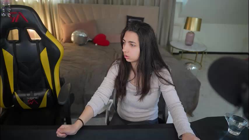sweetdesiree_ Live Sex March 26, 2026