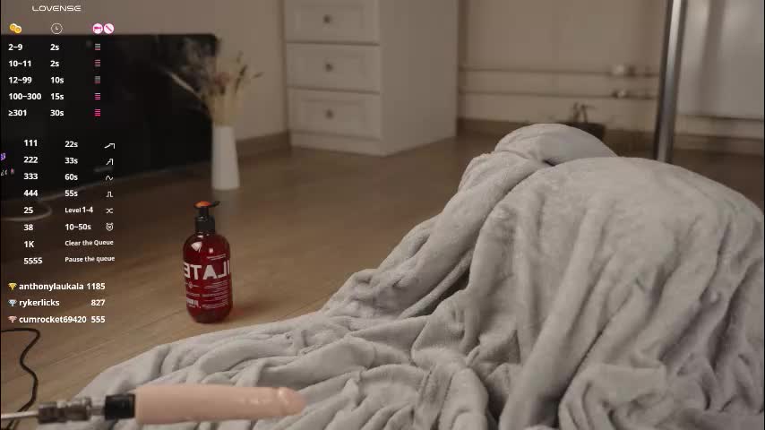 jennyplaudis_ Live Sex March 27, 2026