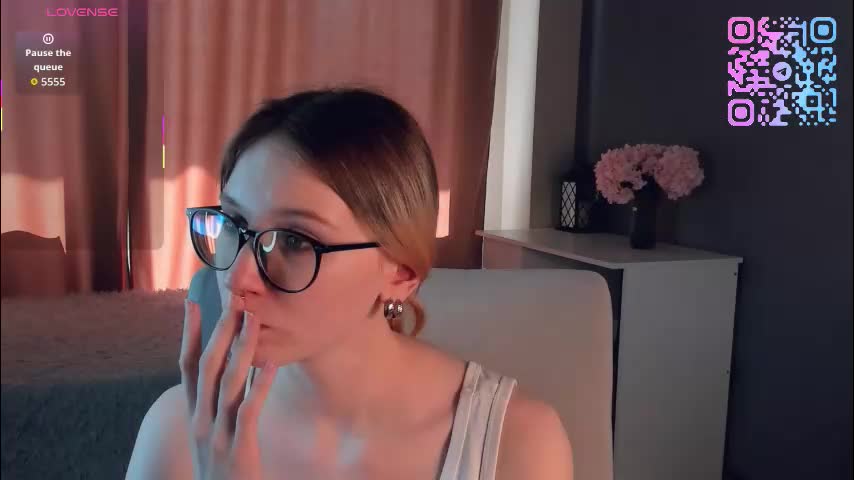 sunnivagaillard Live Sex March 27, 2026