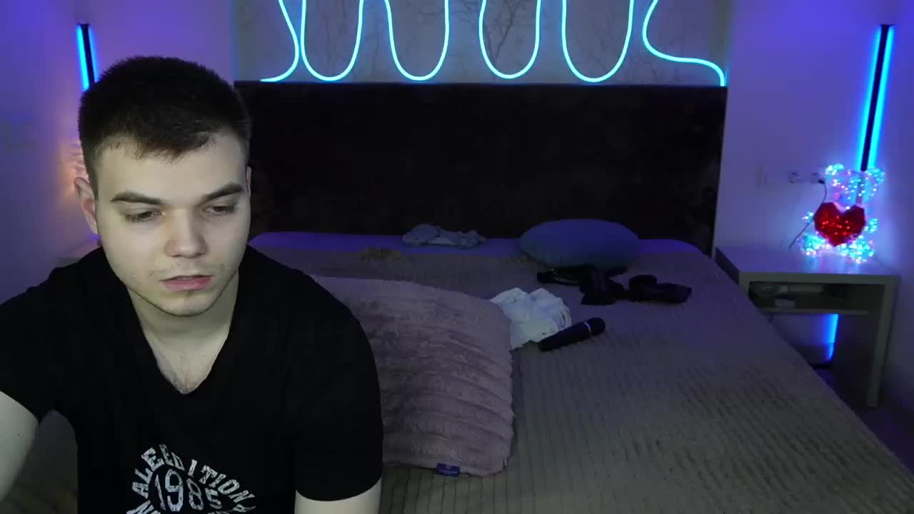 VikkiAndGeorge Live Sex March 27, 2026