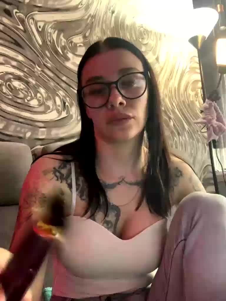 deva_maria Live Sex March 27, 2026