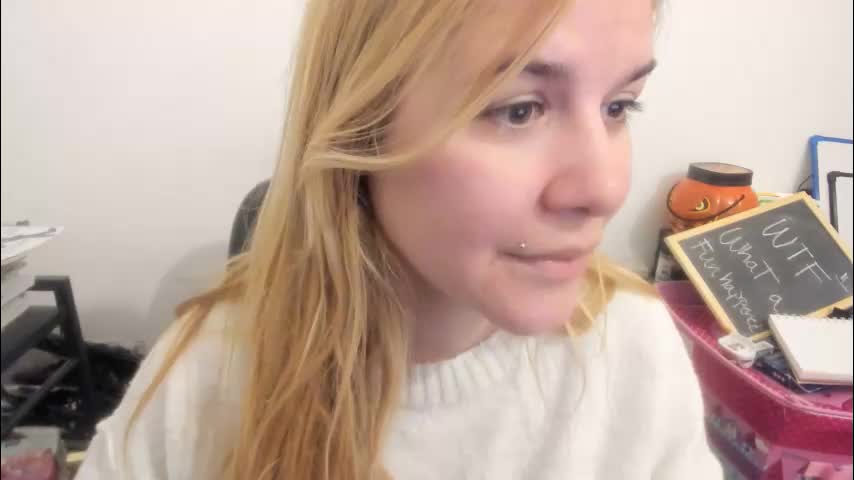 artsyandcraftsy_ Live Sex March 28, 2026