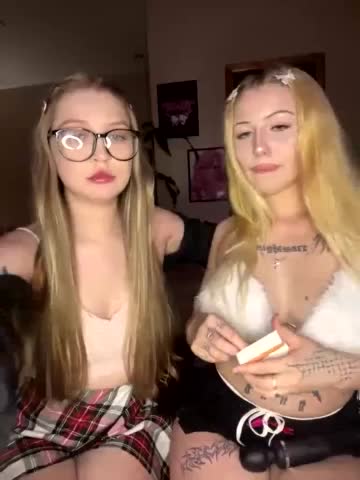 Iiiillllyyyy Live Sex March 28, 2026